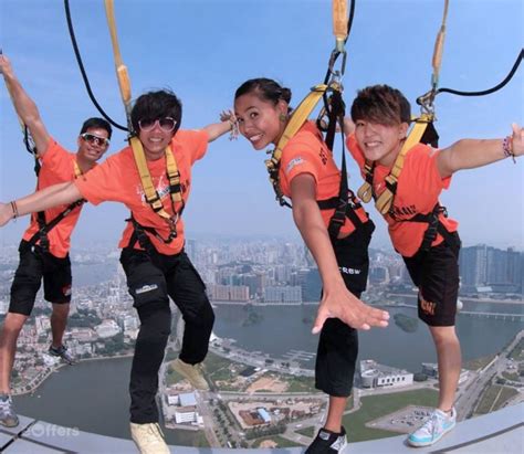 macau tower jump.